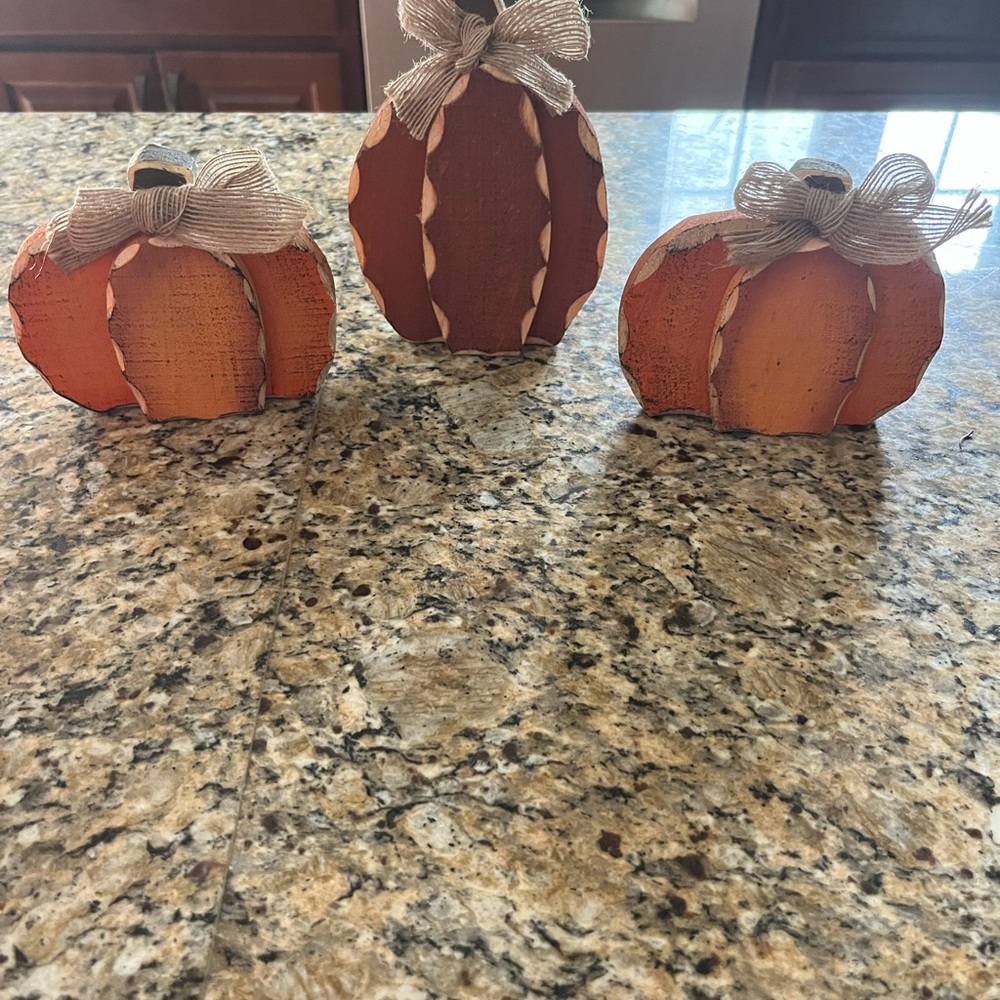 Rustic Orange Pumpkin Decor Set